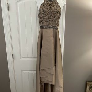 Gorgeous cocktail dress!